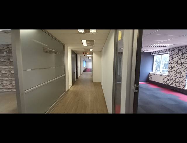 588M² OFFICE TO LET IN WOODMEAD